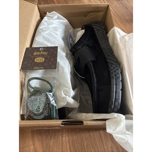 New In Box Harry Potter Hey Dude Wally Slytherin Hogwarts Loafer Velvet Shoes 9 - Picture 8 of 8